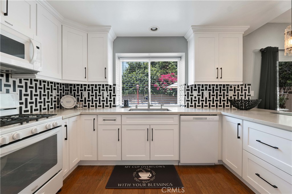 17333 San Jose Street Property Photo 8