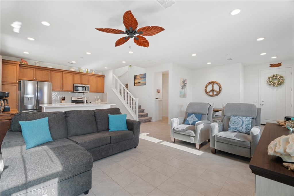 339 Hydrangea Street Property Photo 8