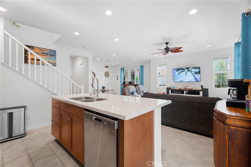 339 Hydrangea Street Property Photo 10