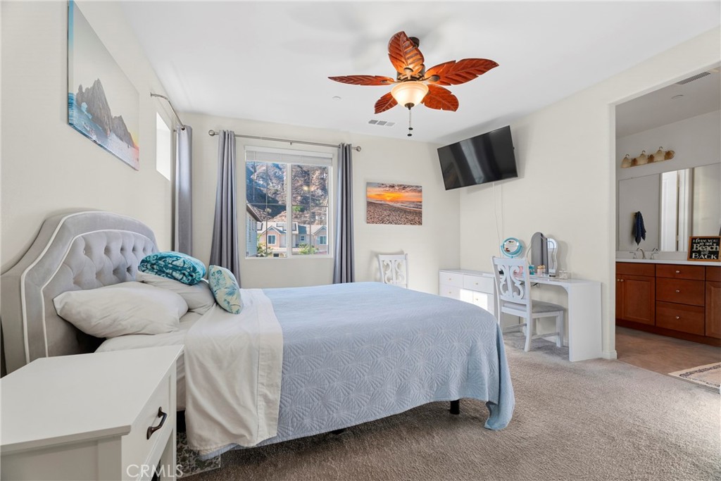 339 Hydrangea Street Property Photo 24