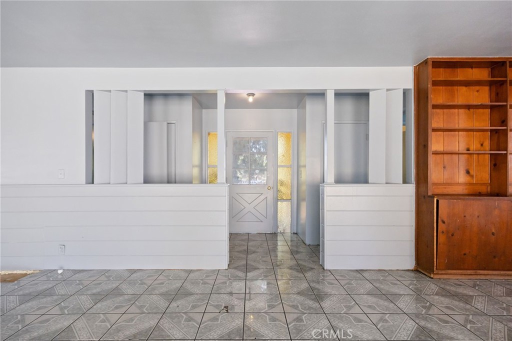 15739 Chatsworth Property Photo 8