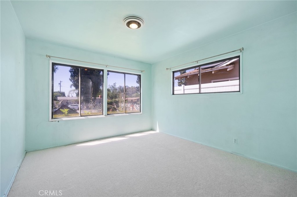 15739 Chatsworth Property Photo 20