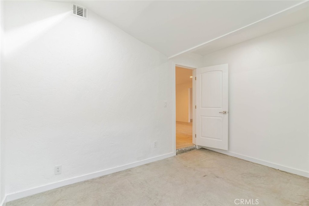 3643 1st Avenue Property Photo 22