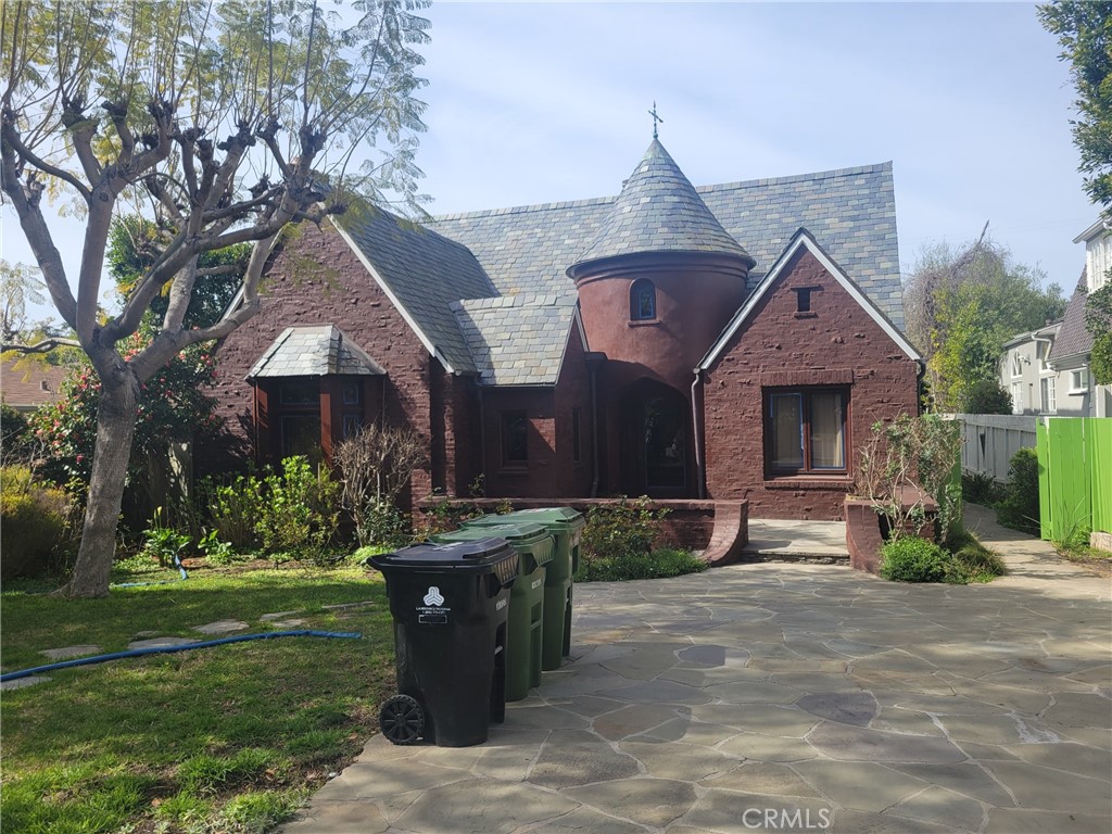 247 S Carmelina Property Photo 1