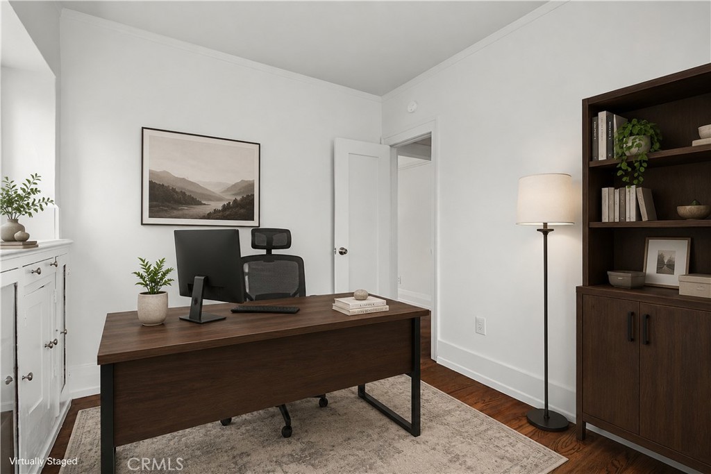 1061 N Minerva Property Photo 8