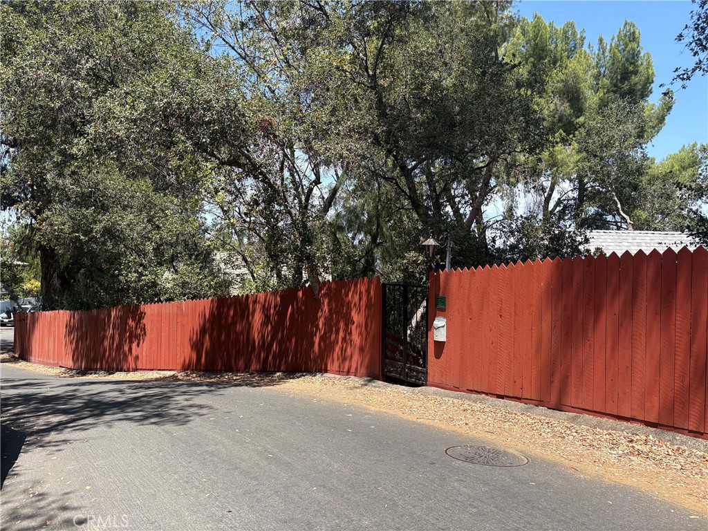 4924 Alatar Property Photo 1