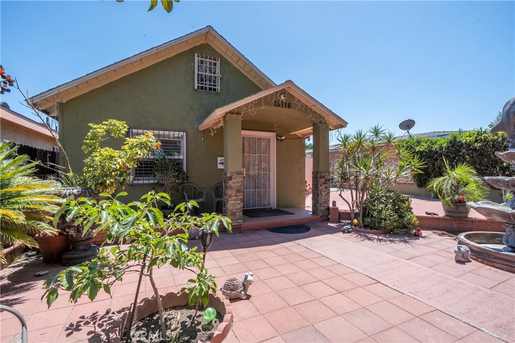 15116 S Lime Avenue Property Photo 6
