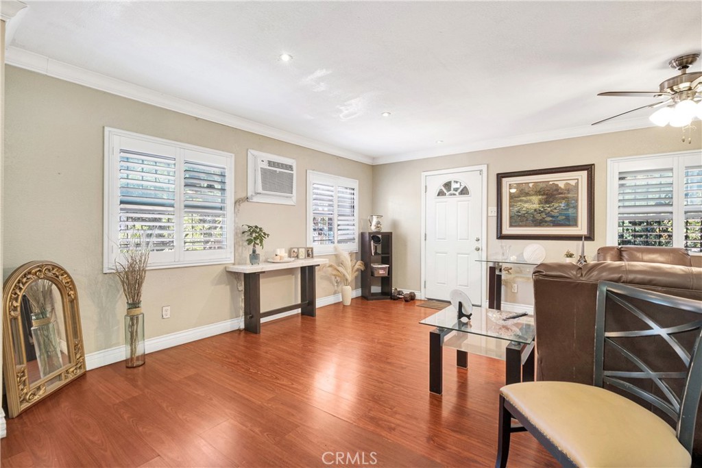 15116 S Lime Avenue Property Photo 9