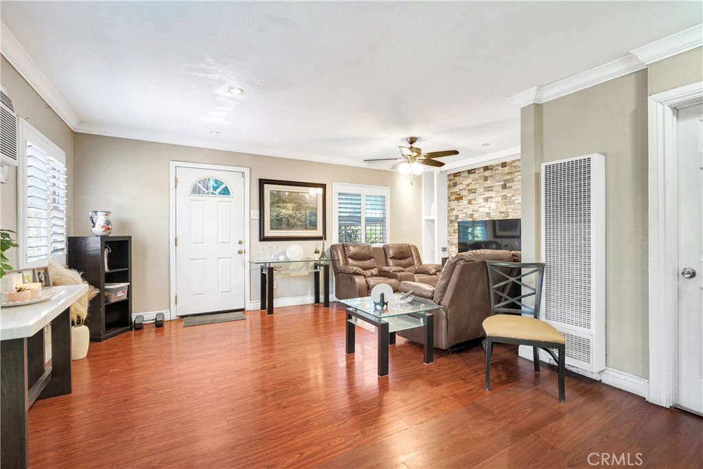 15116 S Lime Avenue Property Photo 10