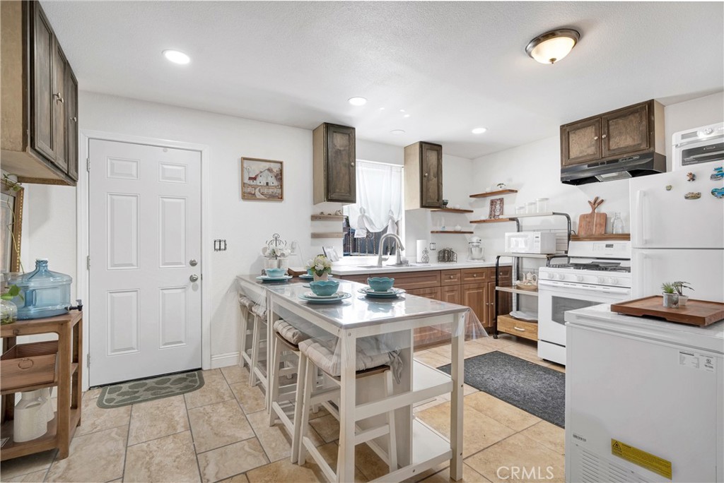 15116 S Lime Avenue Property Photo 30