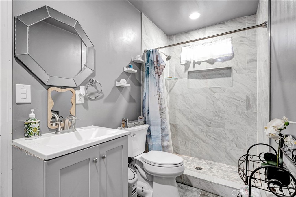 15116 S Lime Avenue Property Photo 41