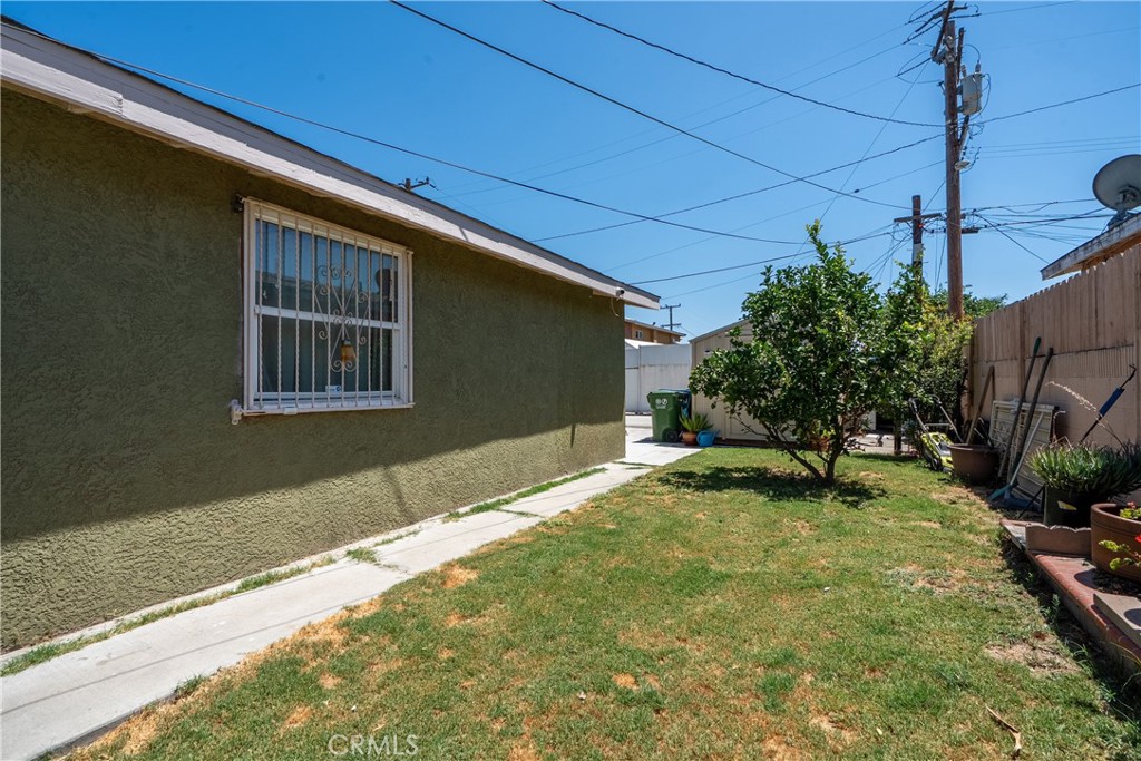 15116 S Lime Avenue Property Photo 57