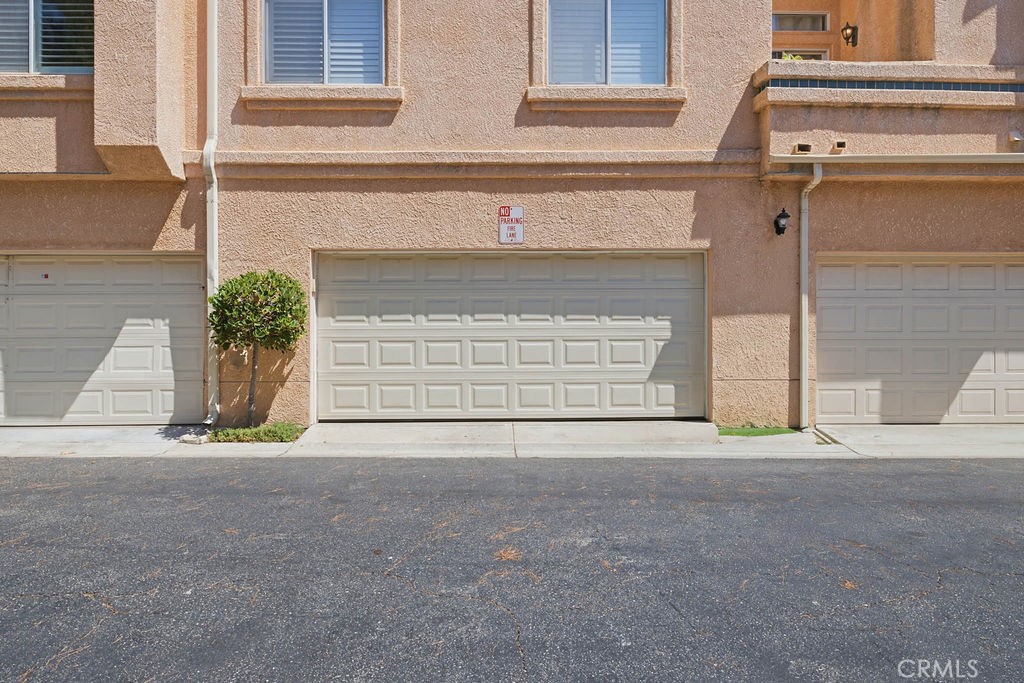 25114 Steinbeck Avenue B Property Photo 38