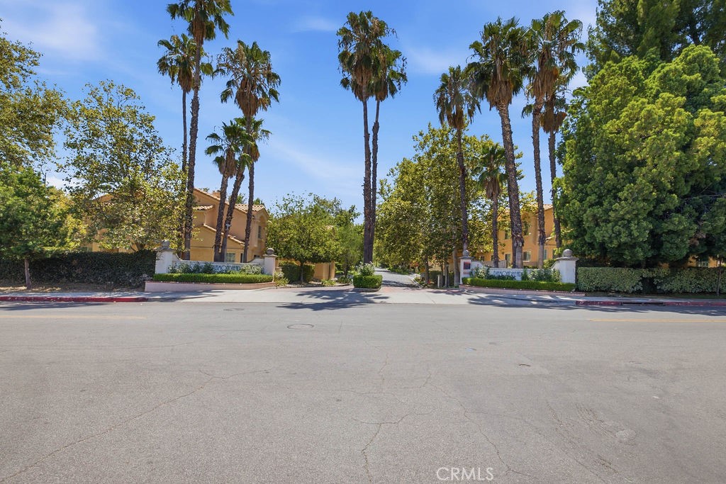 25114 Steinbeck Avenue B Property Photo 42