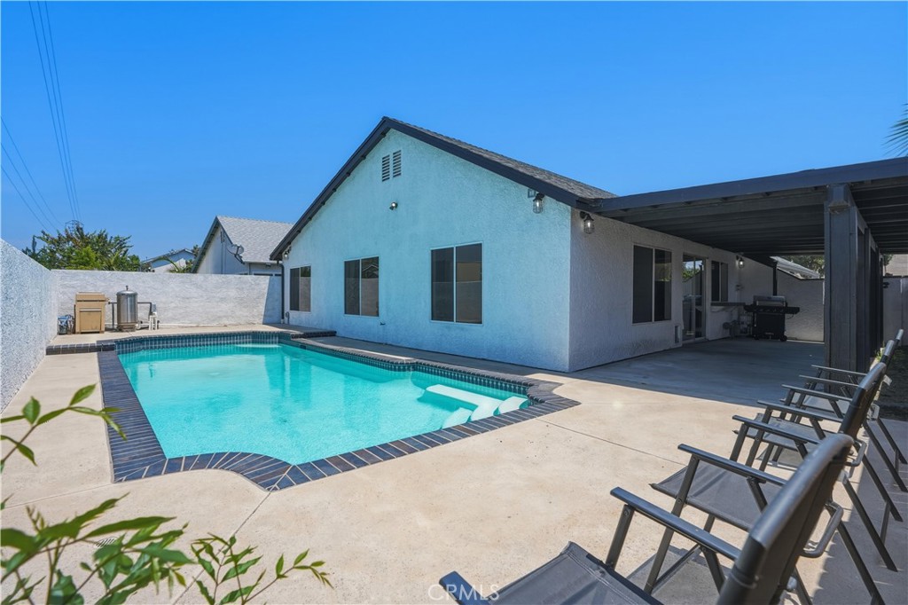 2019 Hietter Property Photo 2