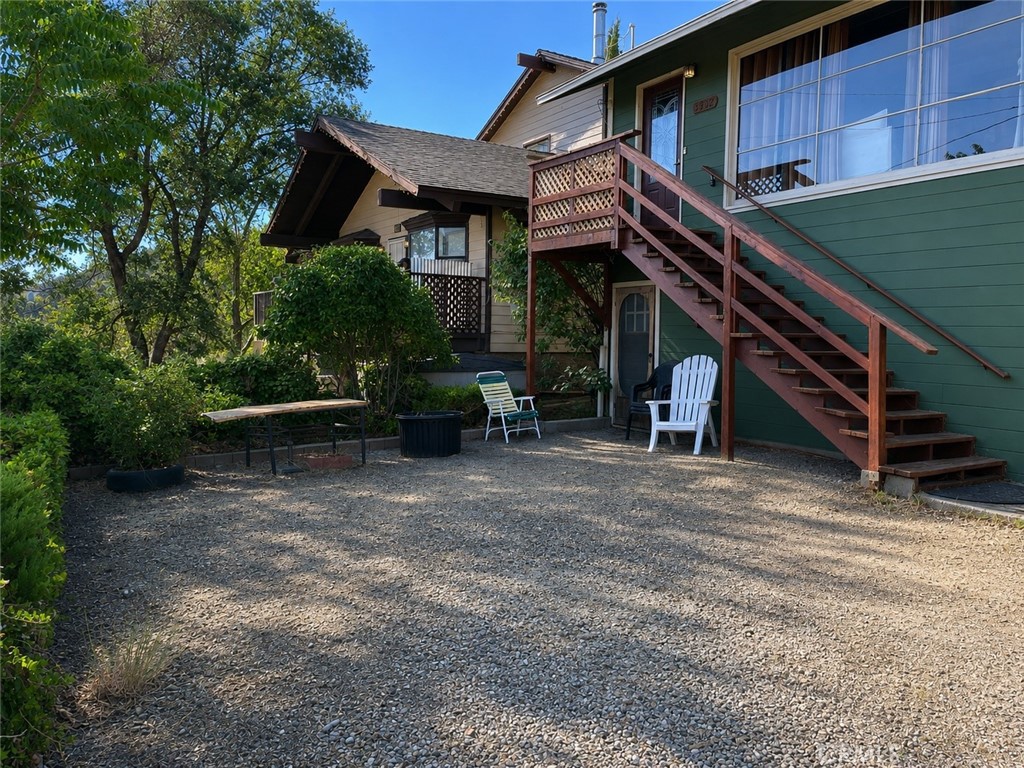 3432 Dakota Property Photo 1