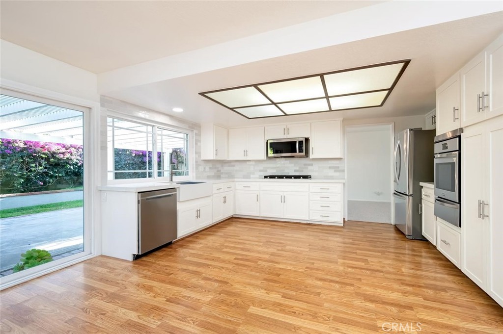 9532 Caithness Property Photo 9