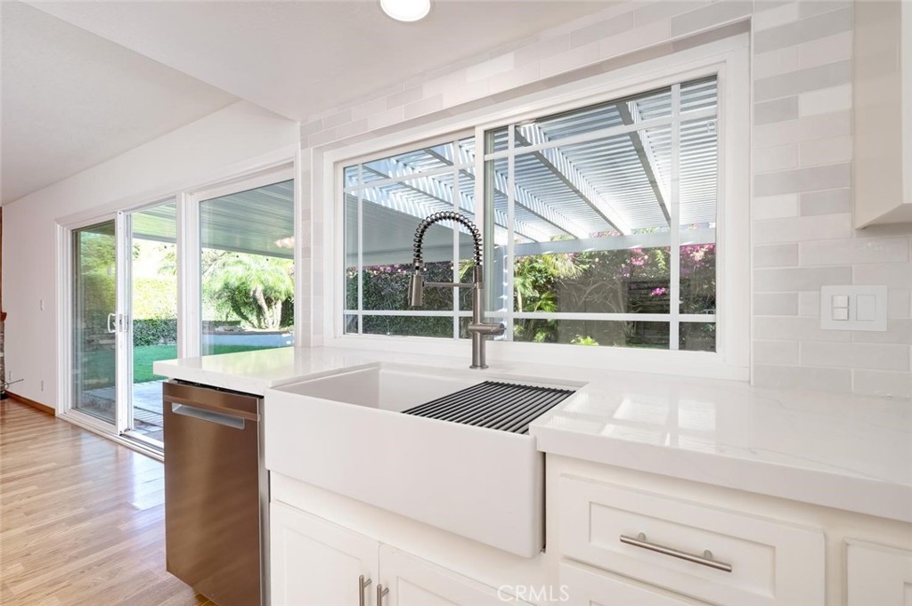 9532 Caithness Property Photo 10
