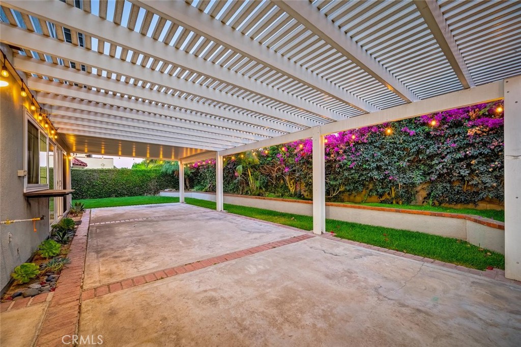 9532 Caithness Property Photo 39