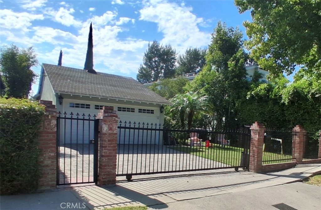 4419 Calhoun Property Photo 1