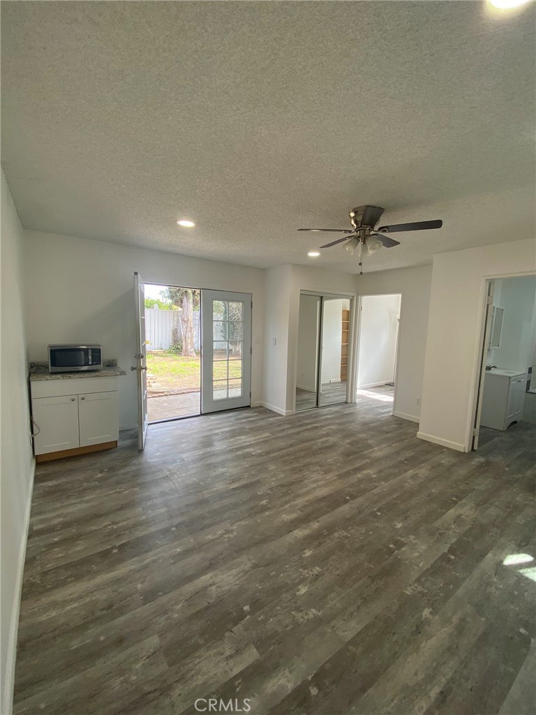 9430 Glade Ave Property Photo 22