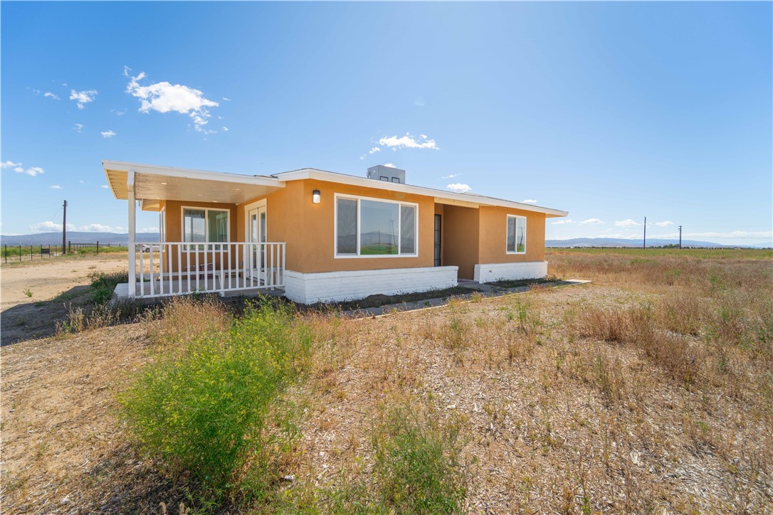 49040 70th Street W Property Photo 3