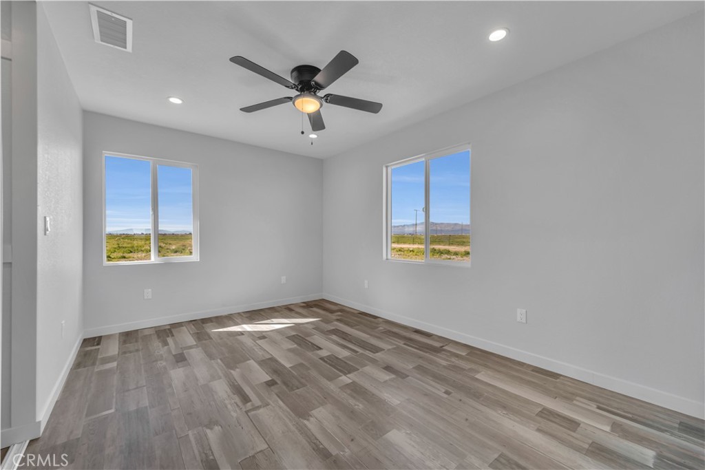 49040 70th Street W Property Photo 7