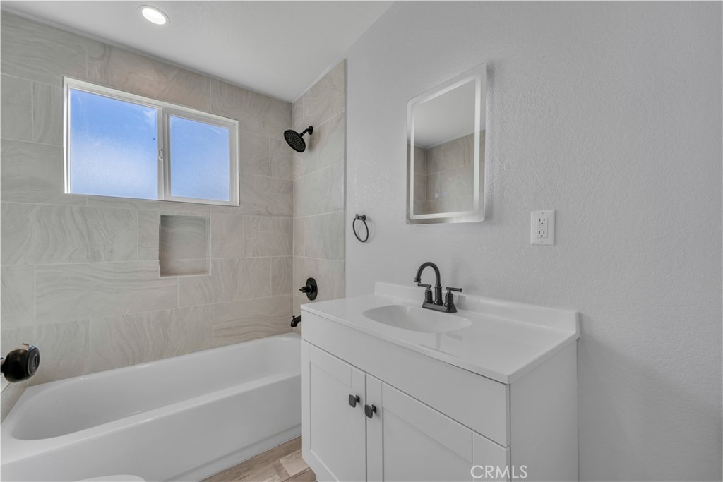 49040 70th Street W Property Photo 14