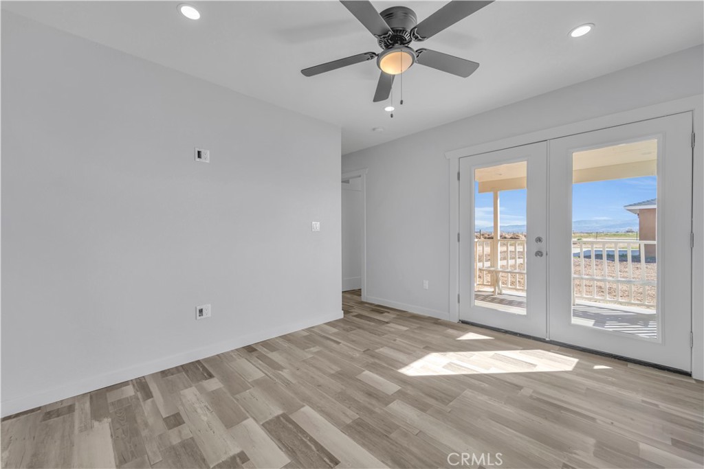 49040 70th Street W Property Photo 16