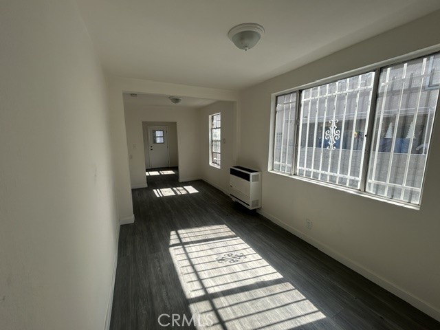 623 W 78th Property Photo 2