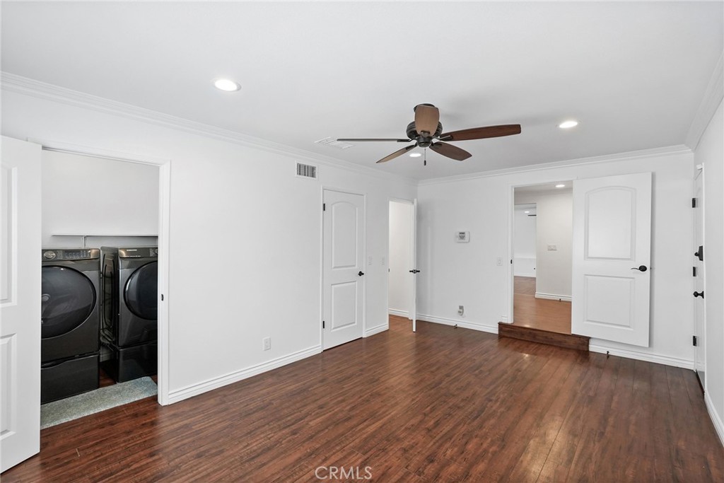 10811 Des Moines Property Photo 22