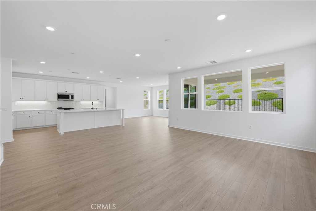 28847 Appaloosa Place Property Photo 4