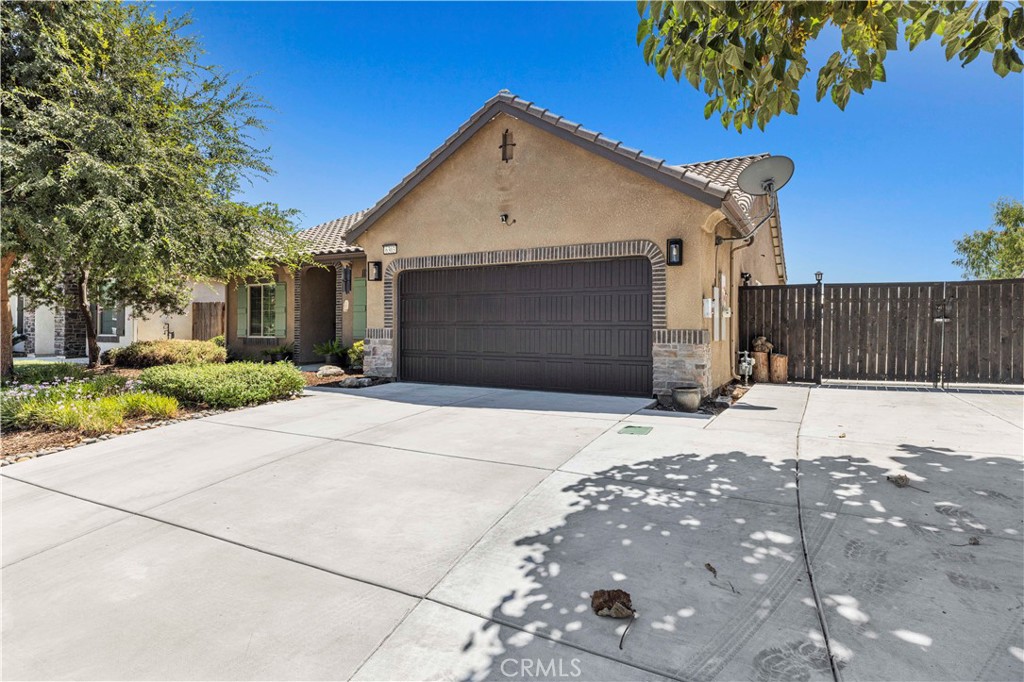 6303 Hathaway Property Photo 1