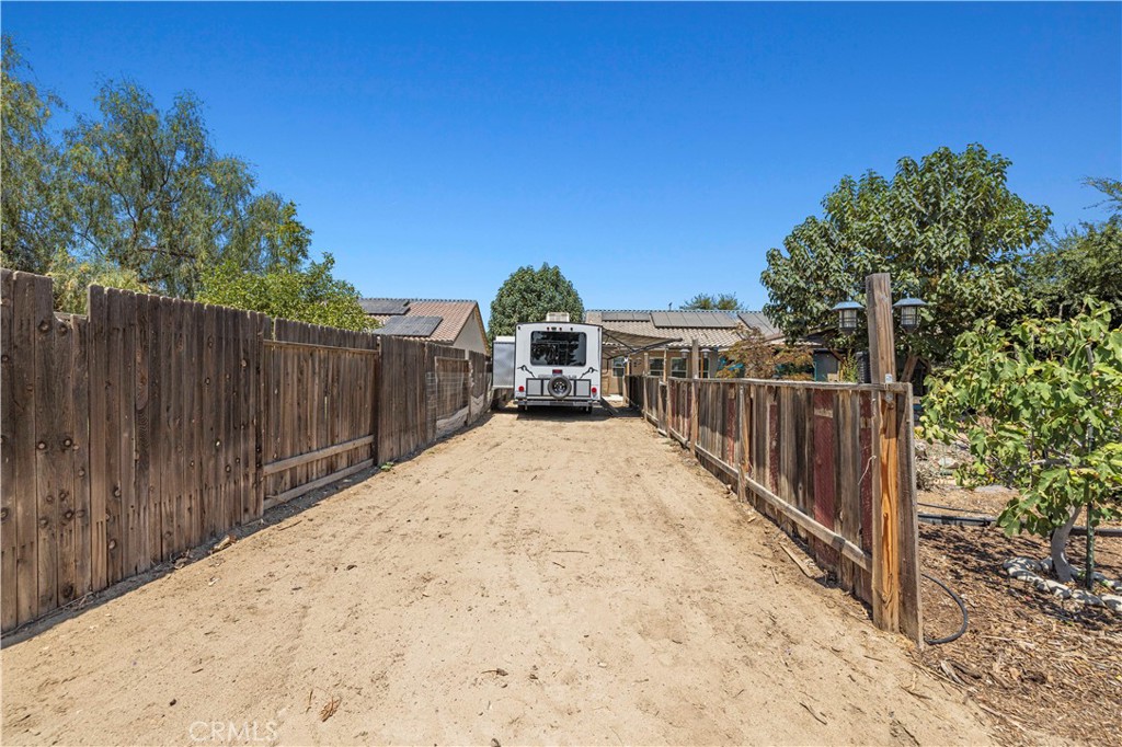 6303 Hathaway Property Photo 52