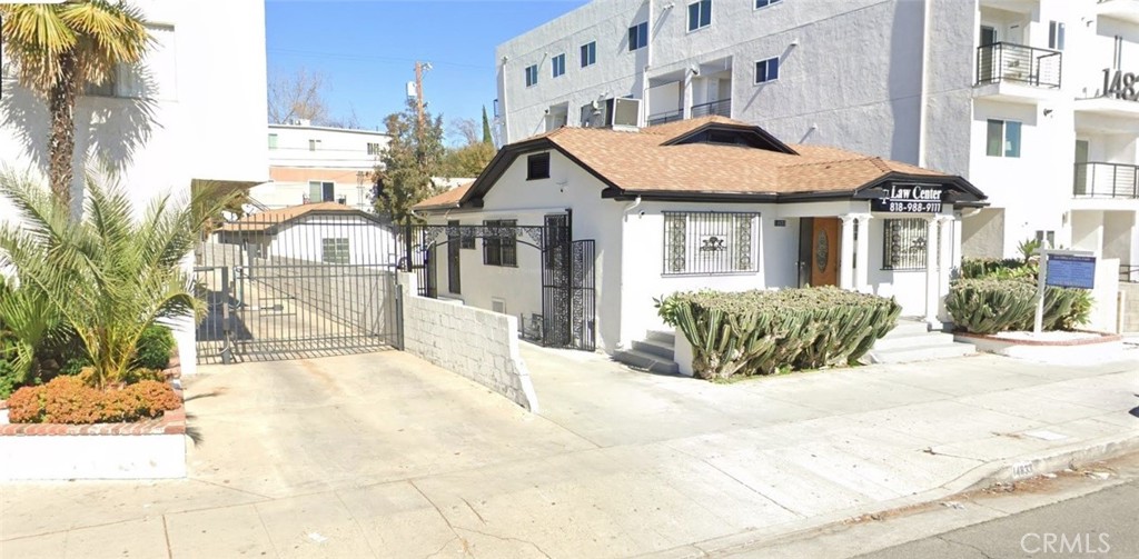 14833 Victory Property Photo 2