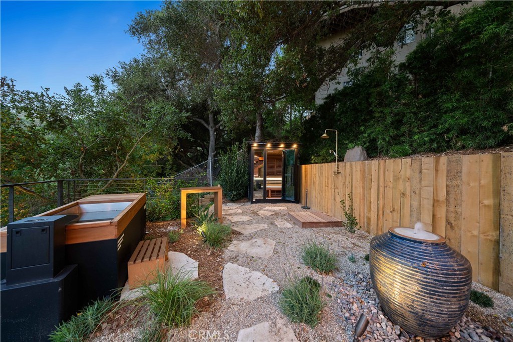 3636 Camino De La Cumbre Property Photo 3