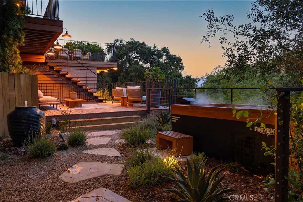 3636 Camino De La Cumbre Property Photo 4
