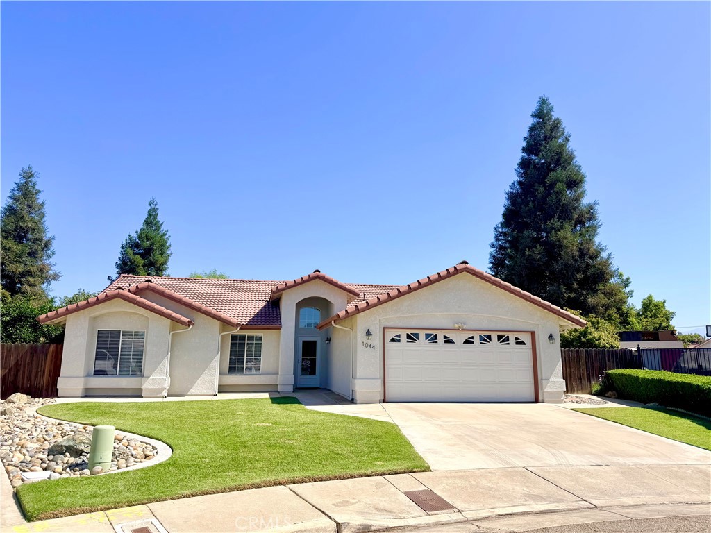 1044 N Sycamore Way Property Photo 1