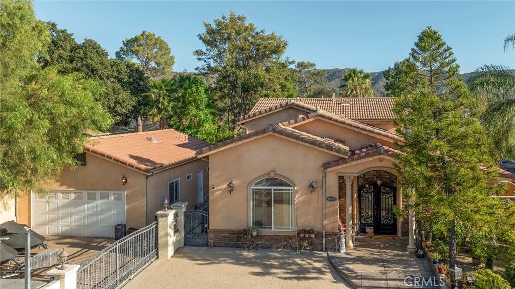 10610 Oak Tree Property Photo 1