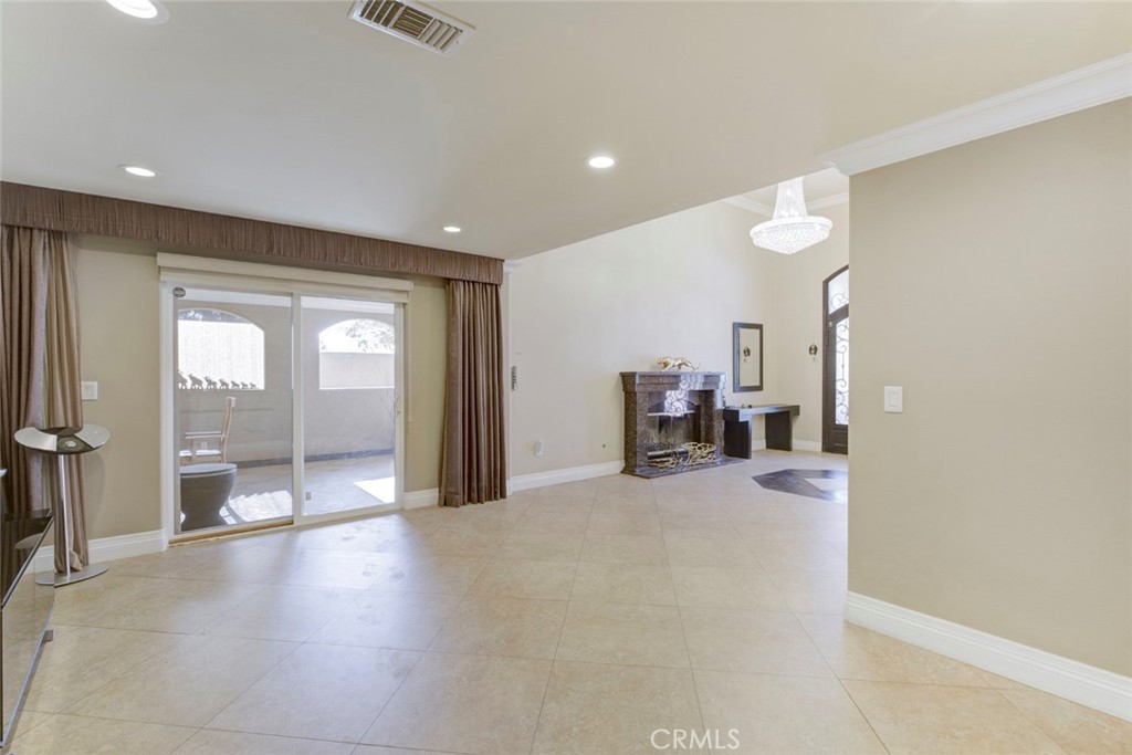 10610 Oak Tree Property Photo 9