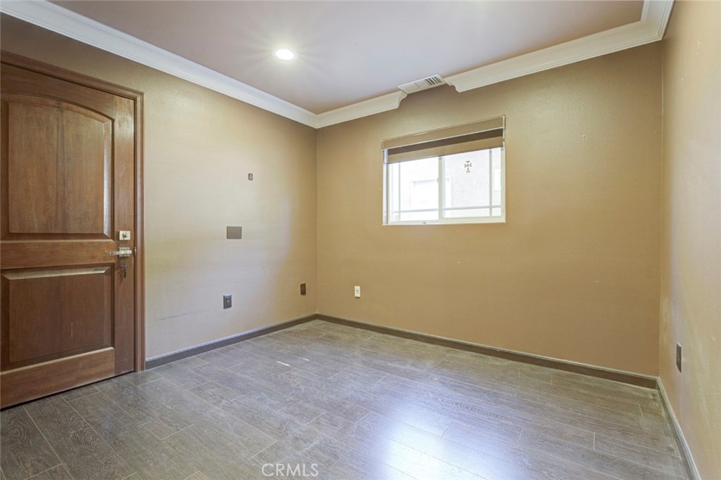10610 Oak Tree Property Photo 11