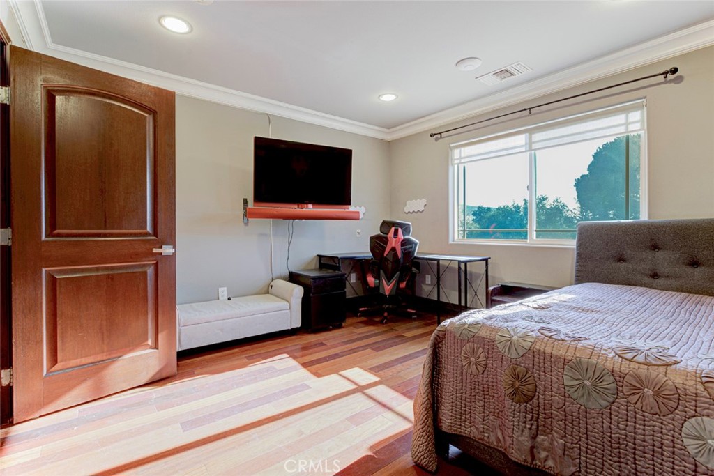 10610 Oak Tree Property Photo 21