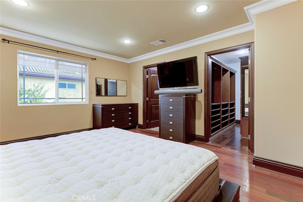 10610 Oak Tree Property Photo 23
