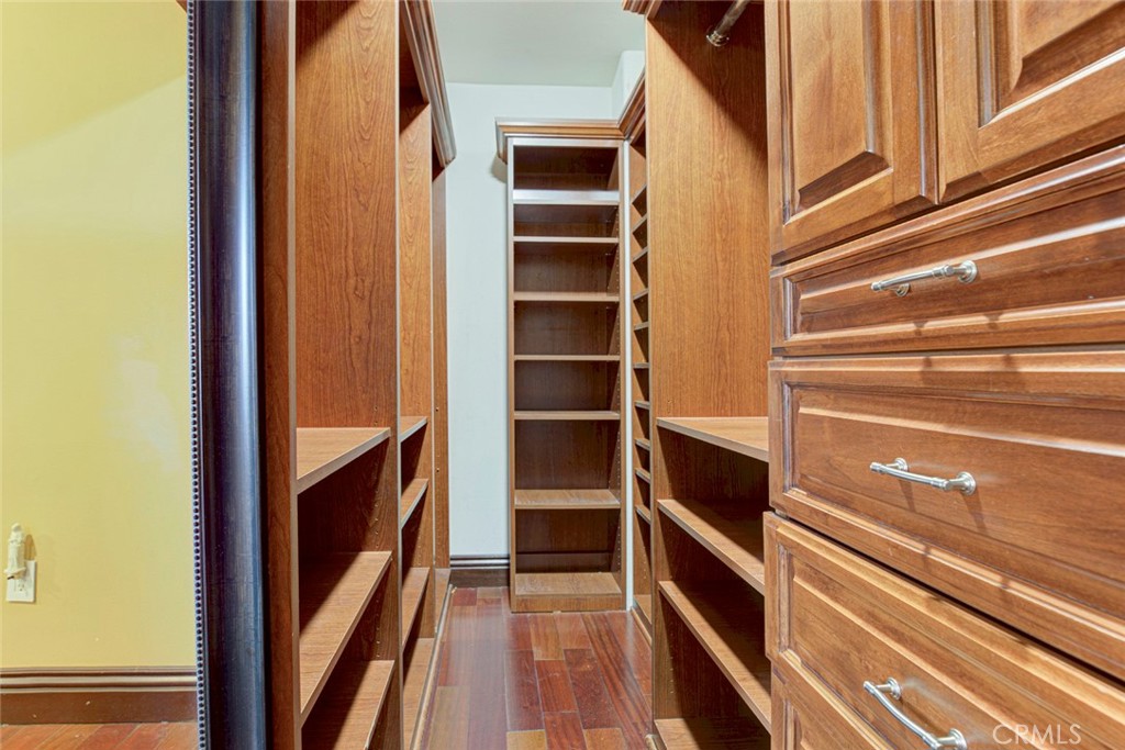 10610 Oak Tree Property Photo 27