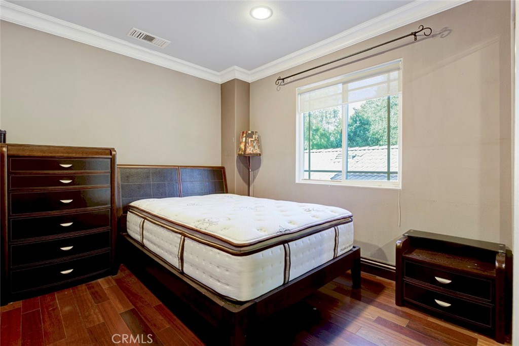 10610 Oak Tree Property Photo 28