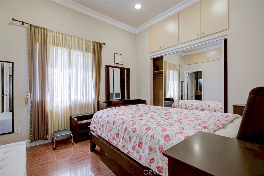 10610 Oak Tree Property Photo 33