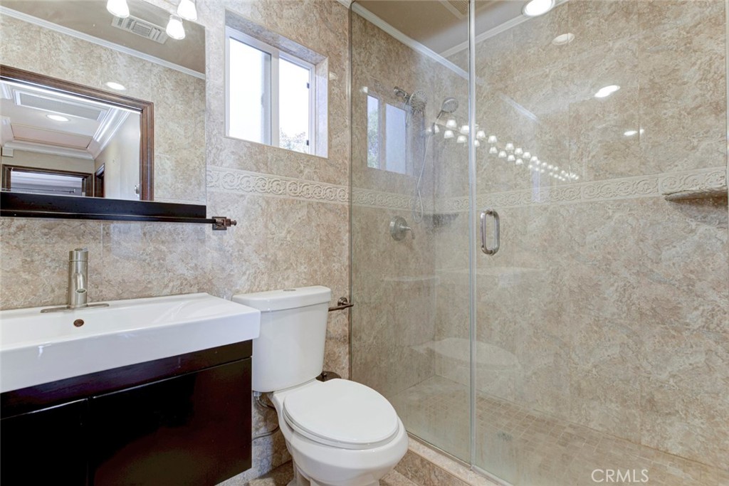 10610 Oak Tree Property Photo 34