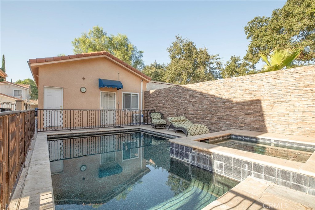 10610 Oak Tree Property Photo 40