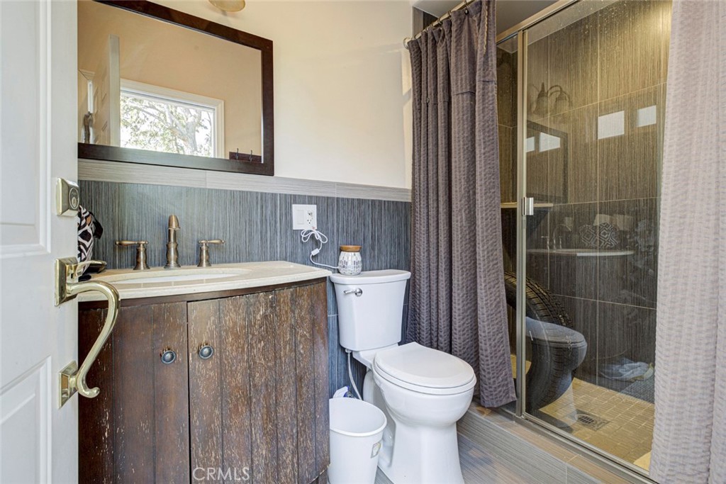 10610 Oak Tree Property Photo 44