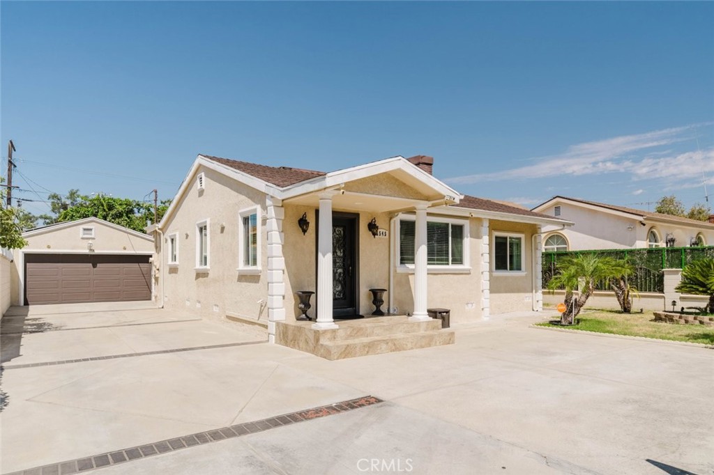 6545 Bellingham Avenue Property Photo 1